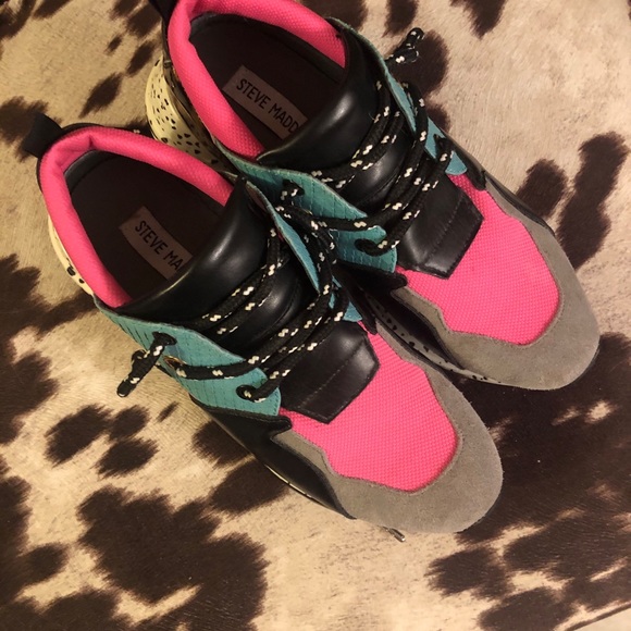 **Steve Madden’s** SZ 7.5 - Picture 7 of 9